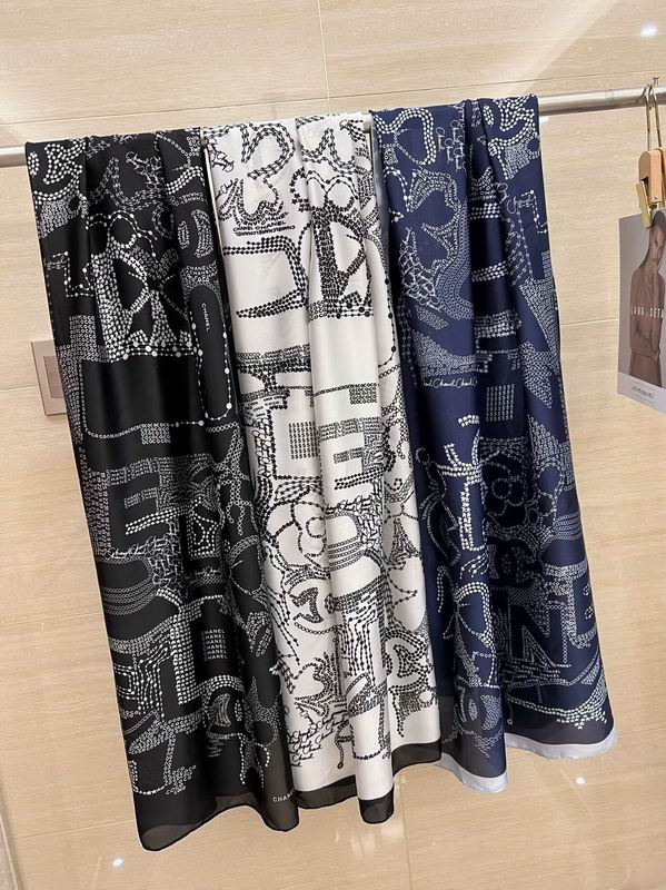 Chanel silk scarf 180X90cm E030118